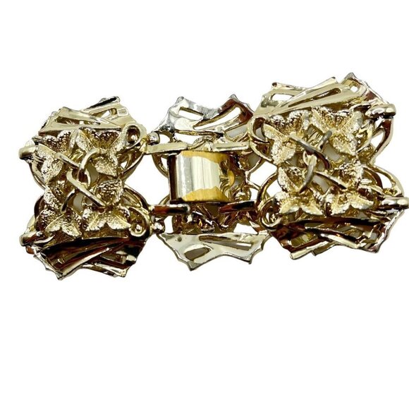 Vintage Gold Tone Filigree Clover Floral Leaf Bracelet Oversized Statement Gaudy - Picture 4 of 5